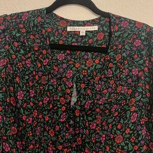 Veronica Beard dark floral 100% silk blouse